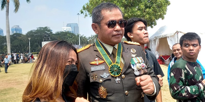 Jokowi Bakal Lantik Menantu Luhut sebagai KSAD