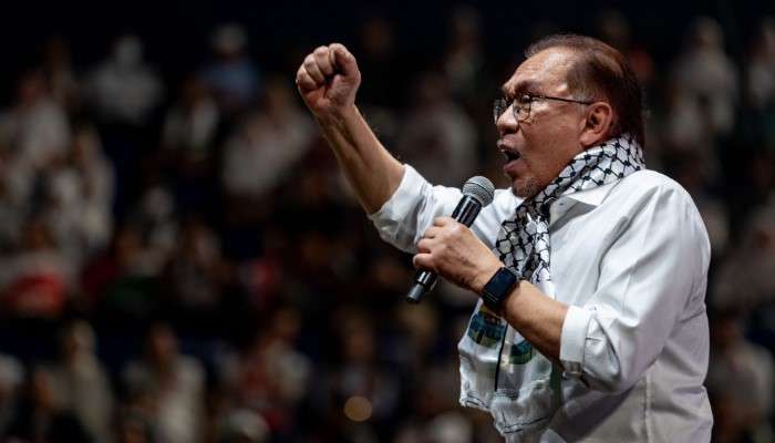Anwar Ibrahim: Hamas Bukan Teroris!