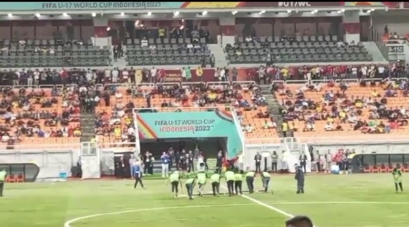 Rumput JIS Tergenang Air Hujan Usai Diganti, Geisz Chalifah: Mau Ngibul Apa Lagi?
