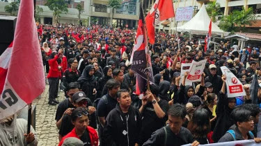 Mimbar Mahasiswa Surabaya Ajak Rakyat Pilih Pemimpin yang Tak Coreng Konstitusi