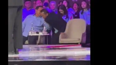 Prabowo Terlihat Mencengkeram Jas Menteri Bahlil saat Debat Cawapres, Bahas Apa?