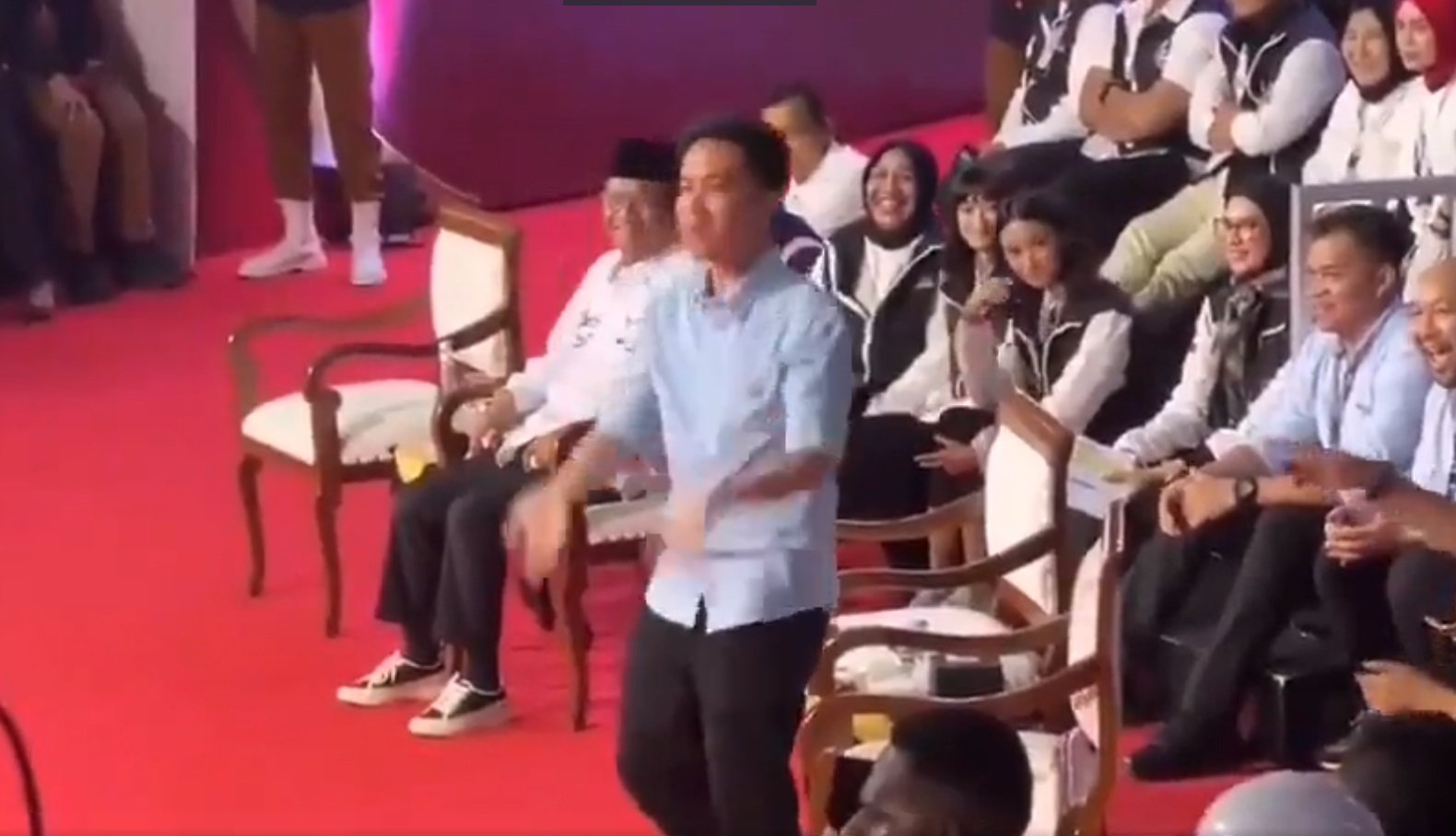 Soroti Gestur Gibran di Debat Pilpres, Ketua BEM UI: Mas Terlihat Kekanak-kanakan dan Heboh Sendiri