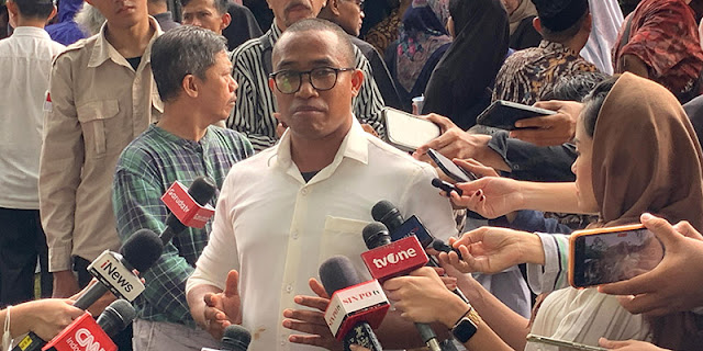 Penuhi Wasiat Ingin Jadi Rakyat Biasa, Prosesi Pemakaman Rizal Ramli Tanpa Upacara Kenegaraan