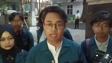 Sri Mulyani Usulkan Skema Student Loan Bayar UKT Pakai Pinjol, Mahasiswa ITB: Tolak!