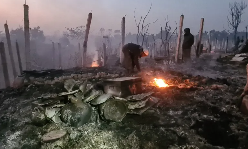 Ratusan Gubuk Dilahap Jago Merah di Bangladesh, 4.000 Muhajirin Rohingya Kehilangan Tempat Tinggal