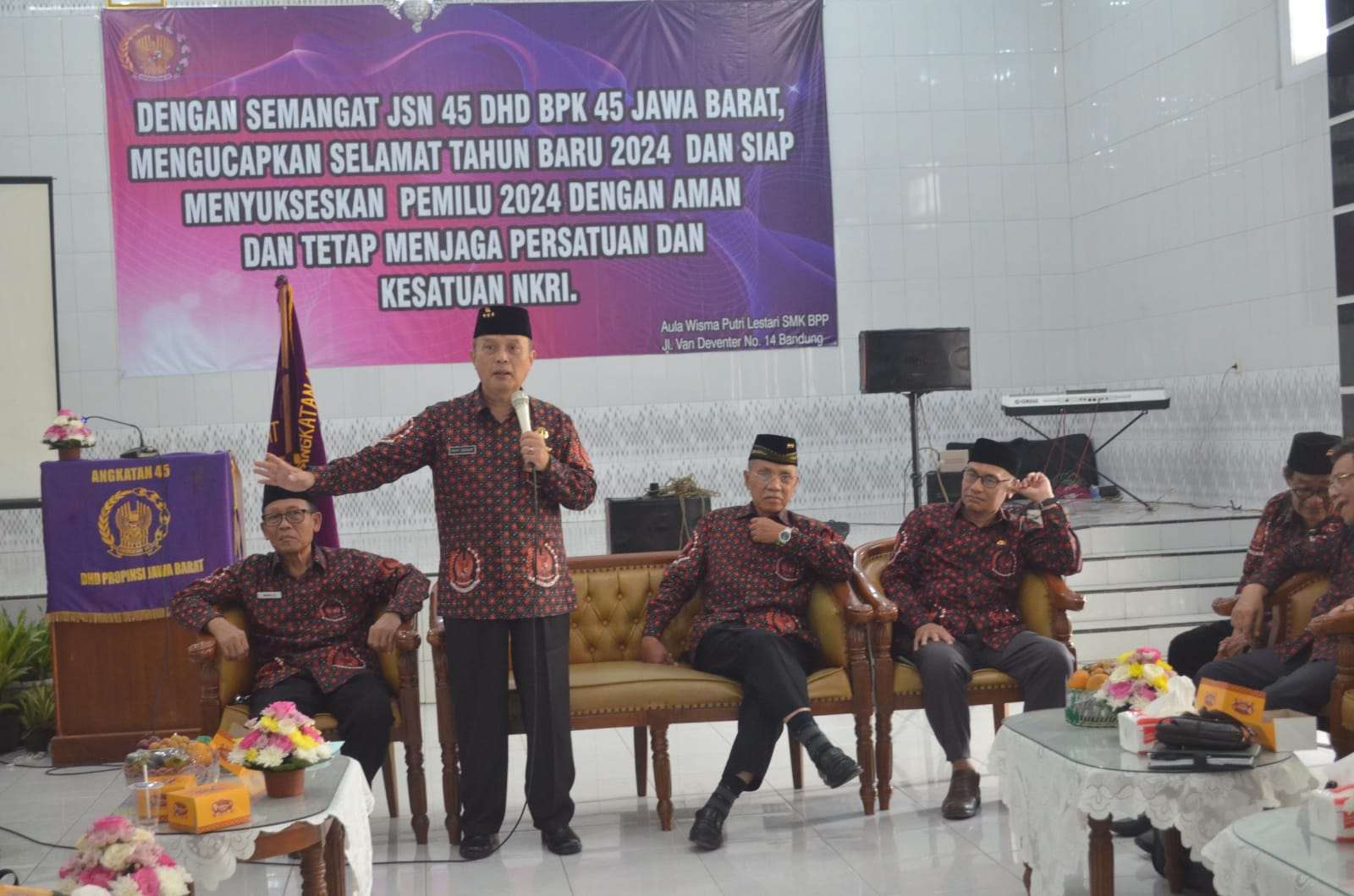 LETJEN YAYAT : JANGAN BERPOLITIK BERBASIS UANG