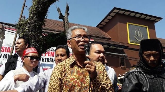Buni Yani: Semua Sumber Daya Pemerintah Dikerahkan untuk Menangkan 02, Makzulkan!