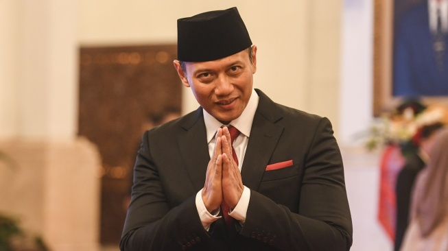 AHY Terseret Kasus Pagar Laut? Rocky Gerung: Ada Jebakan Batman dari Jokowi