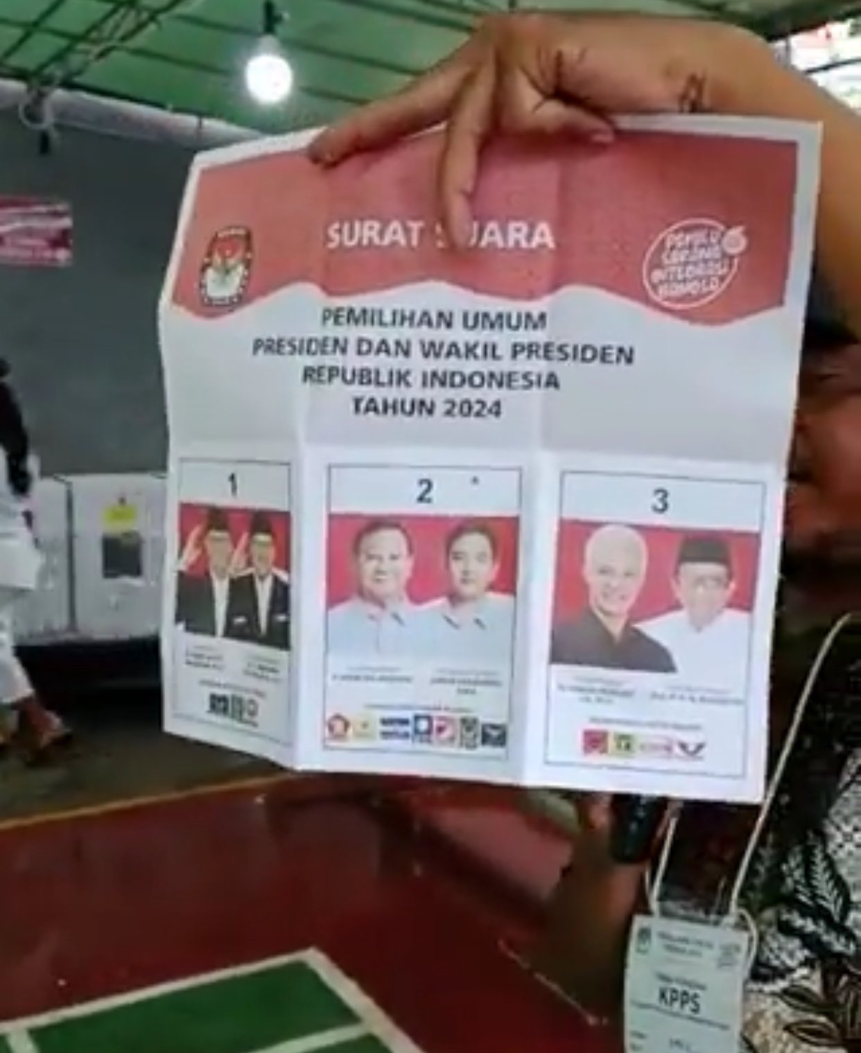 Heran Ada yang Bengkak hingga 800 Suara di TPS, OSO: Pemilu Gila Ini!