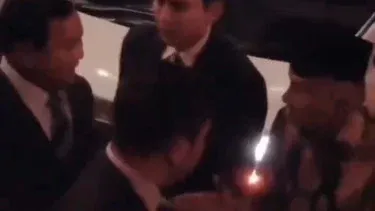 Viral Video Amien Rais Minta Salaman dengan Prabowo, Benarkah?