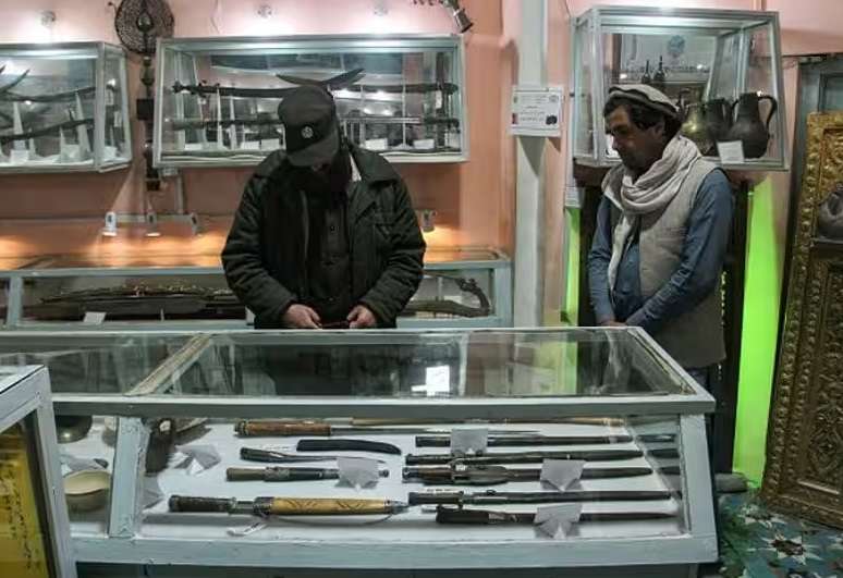 Taliban Pamerkan Bukti Kemenangan Mengusir Pasukan Amerika