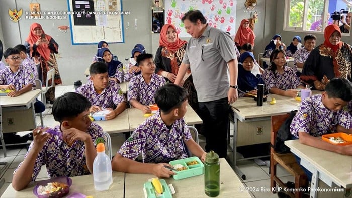 Tolak Wacana Dana BOS Dialihkan untuk Program Makan Siang Gratis, PKS: Jangan Korbankan Pendidikan Kita!
