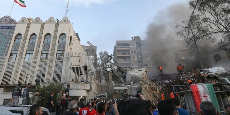 Israel Serang Gedung Konsulat Iran di Damaskus