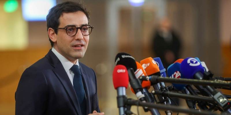 Prancis Larang Warganya Bepergian ke Iran, Lebanon Israel, dan Palestina