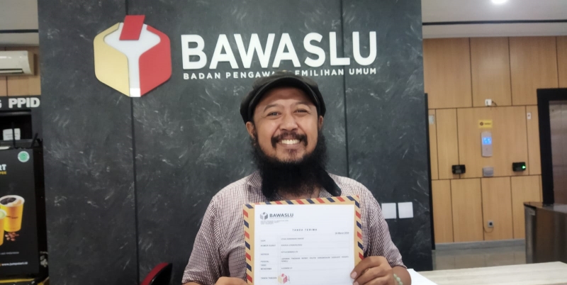 Nadiem Harus Tanggung Jawab soal Banyak Guru Terjerat Pinjol