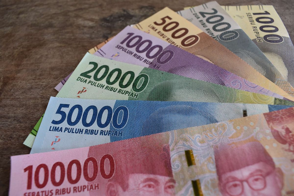 Rupiah Terus Melemah, Pemerintah Dibayangi Gagal Bayar Utang
