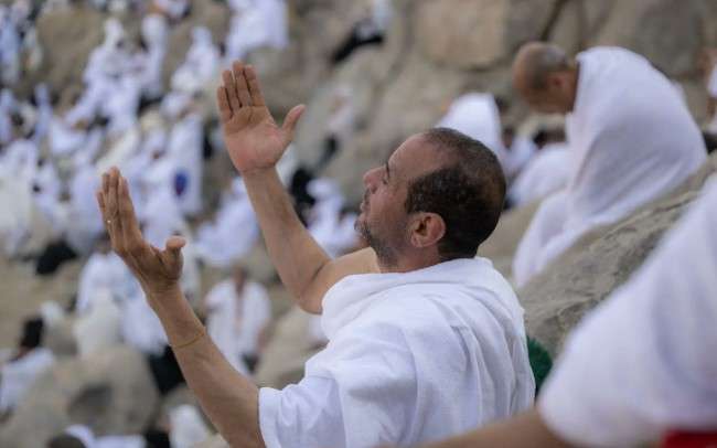 Abu Ubaidah Serukan Jamaah Haji Sedunia untuk Mendoakan Mujahidin Palestina