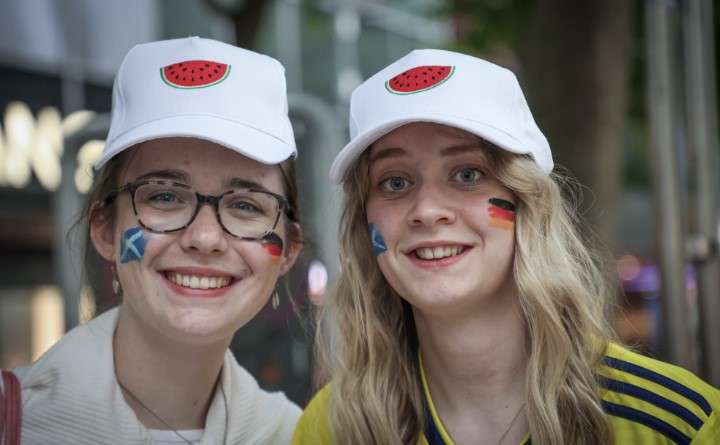 Jadi Tuan Rumah EURO 2024, Aktivis Pro-Palestina di Jerman Bagi-Bagi Topi Bergambar Semangka