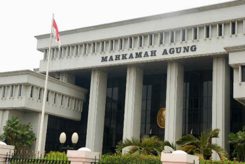 Tanggapi Putusan MA, ICW: Tentakel Dinasti Jokowi Makin Meluas