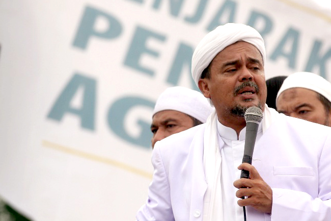 HRS Sentil Polisi, Minta Penjudi Online Ditangkap, Ditempeleng atau Dijemur di Lapangan
