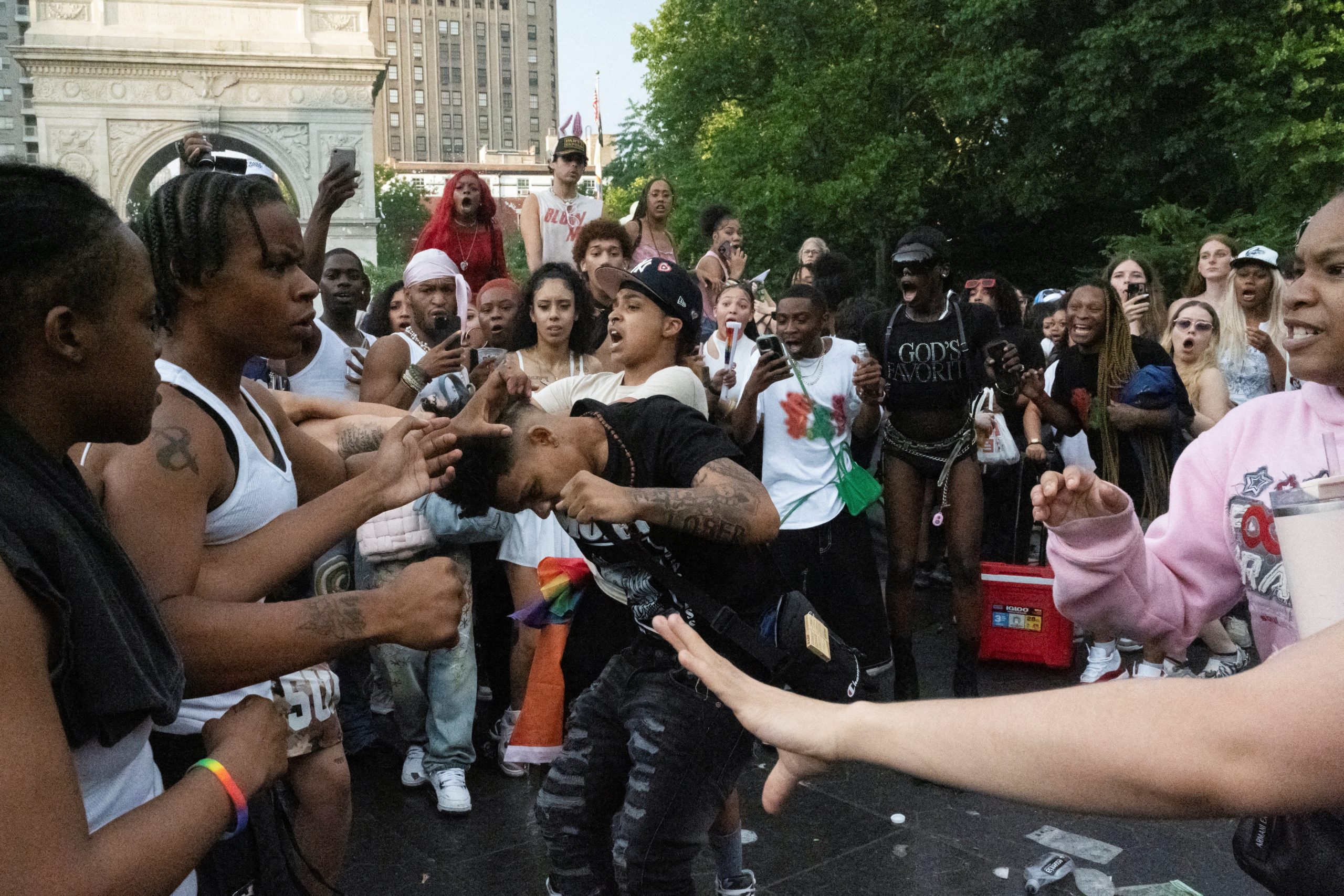 Pawai Pride LGBT di New York Rusuh, Jadi Ajang Baku Hantam