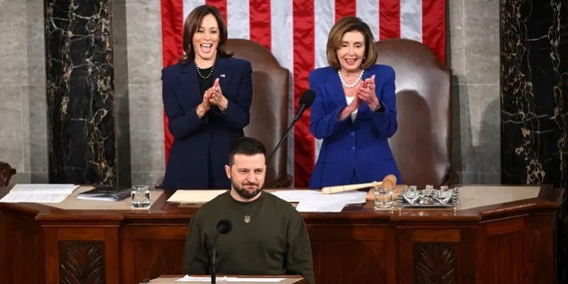 Pasca Biden Mundur, Zelensky Mulai Dekati Kamala Harris