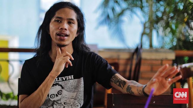 Teguh Aprianto: Windows Bajakan Gampang Diretas Oleh Hacker