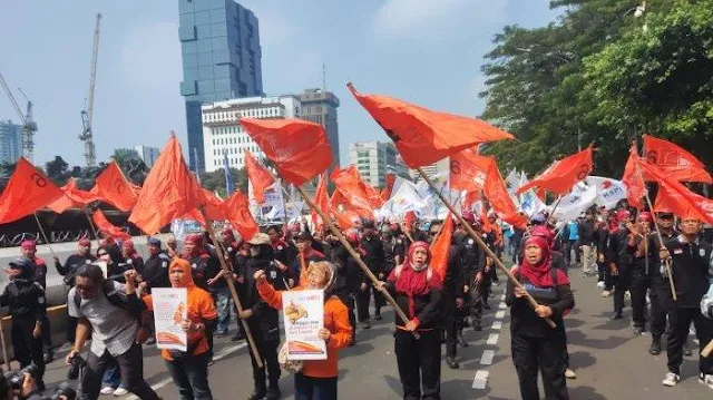 Ribuan Buruh Akan Demo MK dan Istana Negara Senin Besok, Tuntut Pencabutan UU Cipta Kerja