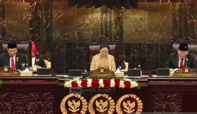 Puan Blak-blakan Depan Jokowi, Singgung Indonesia Bukan untuk Satu Orang dan Satu Golongan