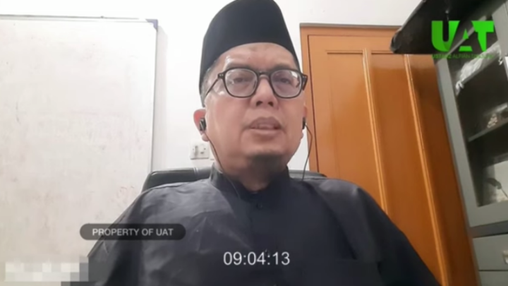 Ustadz Ini Blak-blakan Desak Paus Fransiskus Dideportasi dari Indonesia, Kenapa?