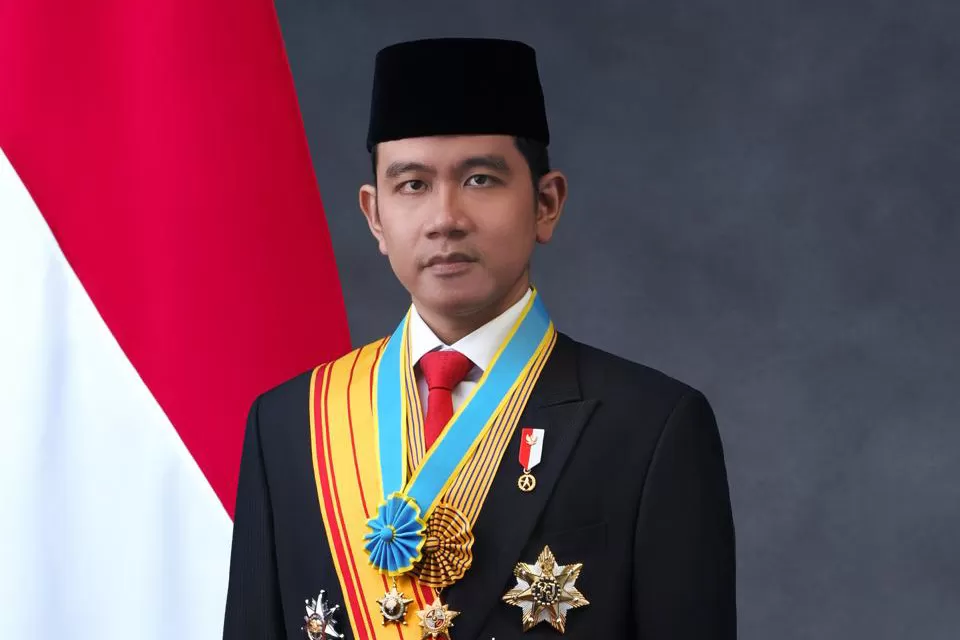 Beri Saran ke Prabowo, Dokter Tifa Desak Gibran Segera Direhabilitasi di Pesantren