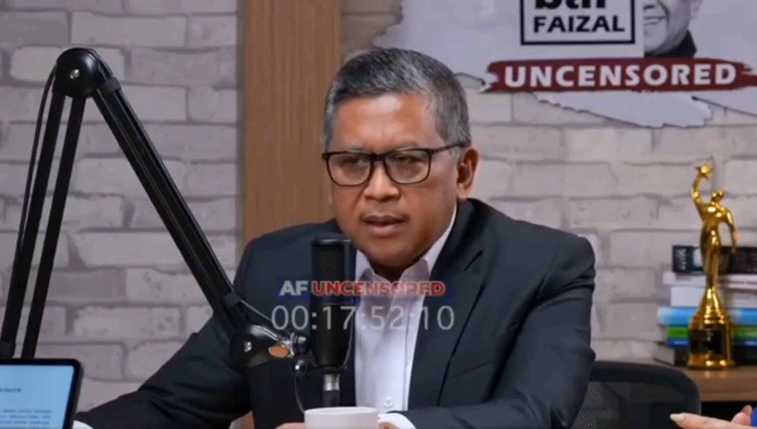 Hasto Ungkap Jokowi Ingin Jadikan Indonesia Negara Kerajaan, Posisikan Keluarga dan Orang Dekatnya di Pemerintahan