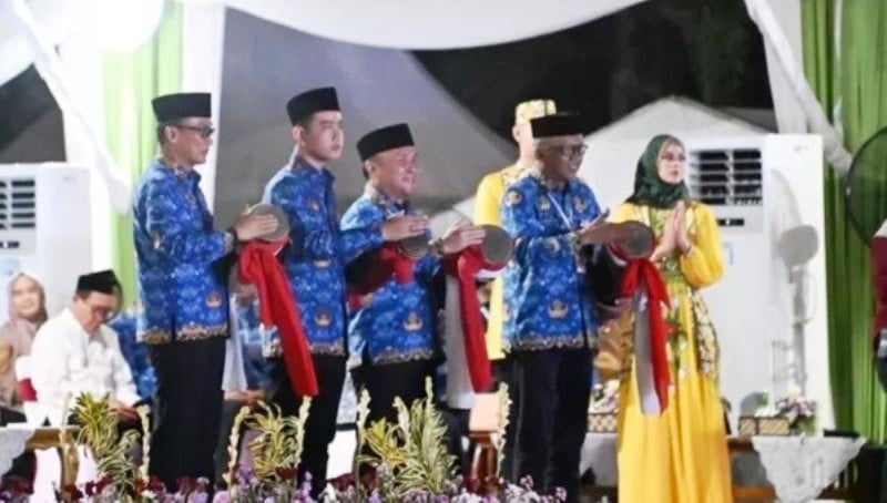 Waduh Gibran Buka MTQ Tanpa Sambutan, Warganet: Bisanya Cuma Bagi-bagi Susu