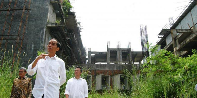 IKN Terancam Mangkrak, Rocky Gerung Langsung Ungkit Lagi Sikap Jokowi ke Hambalang 10 Tahun Lalu
