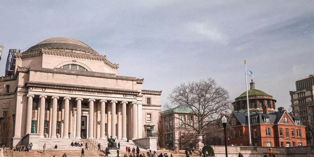 Universitas Columbia Izinkan Palestina: AS Hentikan Hibah Rp6,56 Triliun