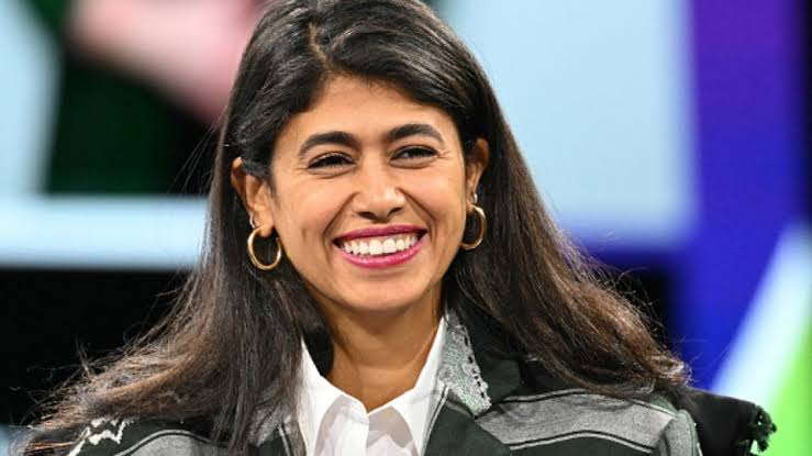 “Aku Akan Hantam Kepalamu ke Tembok!” – Ancaman Brutal Polisi Israel terhadap Anggota Parlemen Uni Eropa Rima Hassan