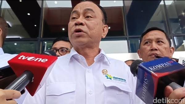 Diseret dalam Skandal Judi Online, Menteri Budi Arie: ‘Halah, Biar Saja’