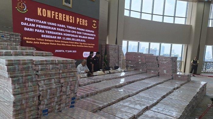 Rp 11 Triliun Uang Suap Ditumpuk Setinggi Petugas: Hakim, Pengacara, hingga Bos Wilmar Jadi Tersangka!