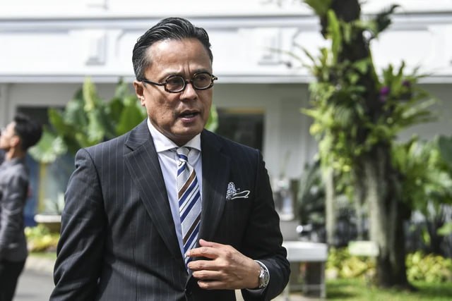 "Stop Main Golf, Jangan Bawa Istri Cawe-Cawe: Budaya Baru Pejabat BUMN Dimulai!"