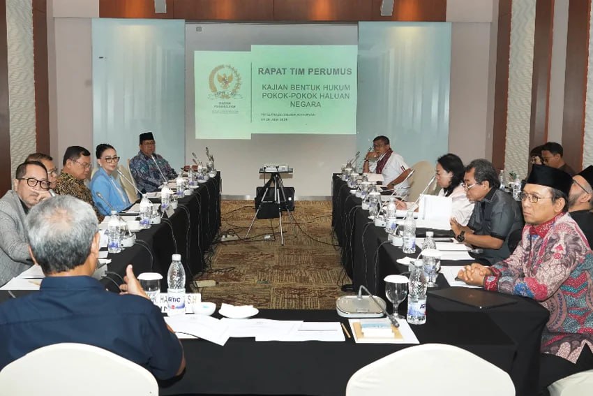 PPHN: Jalan Mundur ke Orde Baru? Pakar Peringatkan Bahaya Bangkitnya Haluan Negara