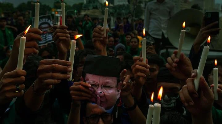 Indonesia Gelap Jilid 2: Ruwatan Rakyat untuk Rezim yang Dinilai Dzalim