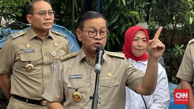 Gubernur DKI Jakarta Pramono Anung menegaskan bahwa fasilitas olahraga padel dikenakan pajak hiburan, sama seperti olahraga lainnya.