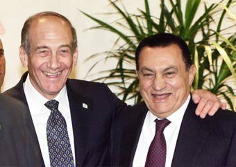 Olmert: Setiap Hari Saya Berdo'a untuk Mubarak