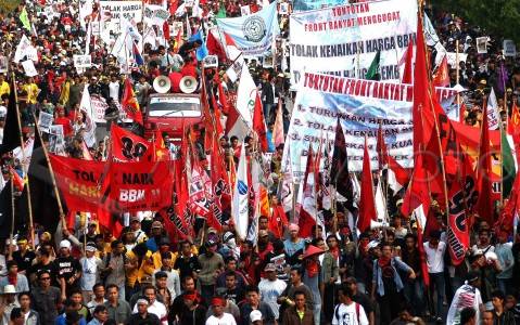 'Tugu Rakyat' dari BEM SI, Nasionalisasi Aset Negara dan Tolak BBM