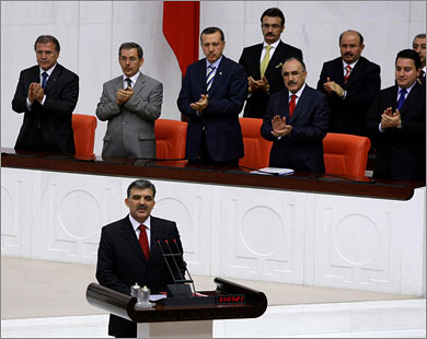 Erdogan Berjanji Revisi UU Menjadi Lebih Demokratis dan Menjunjung HAM