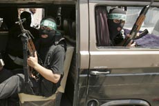 Warga Palestina Lebih Berduka dengan Perang Hamas-Fatah, Ketimbang Serangan Israel