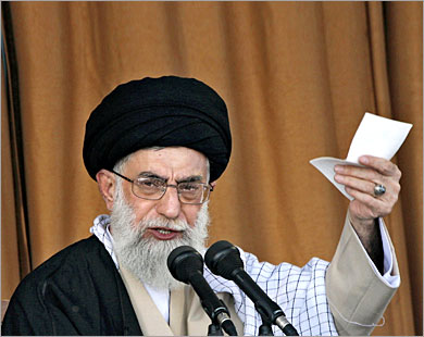 Ali Khamenei: Iran Akan Gunakan Kekuatan Apapun untuk Lawan Musuh