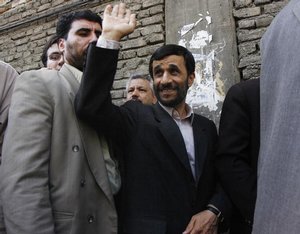 Presiden Iran Kecam Film 300