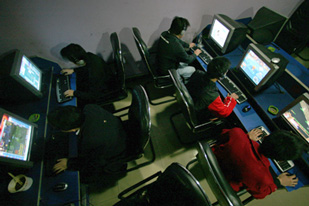 Pemerintah China Larang Pembukaan Warnet Baru