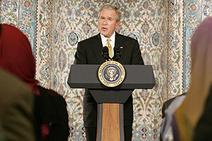 Bush: Musuh Islam Sebenarnya Adalah Kelompok "Ekstrimis"